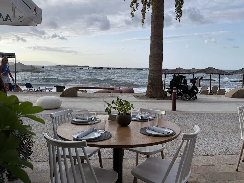 The Five Restaurant_Chaniá_slider_image_3