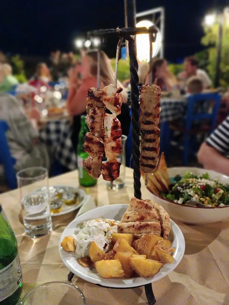 Menu_Taverna Dimitris and Sakis_Darátsos_image_7