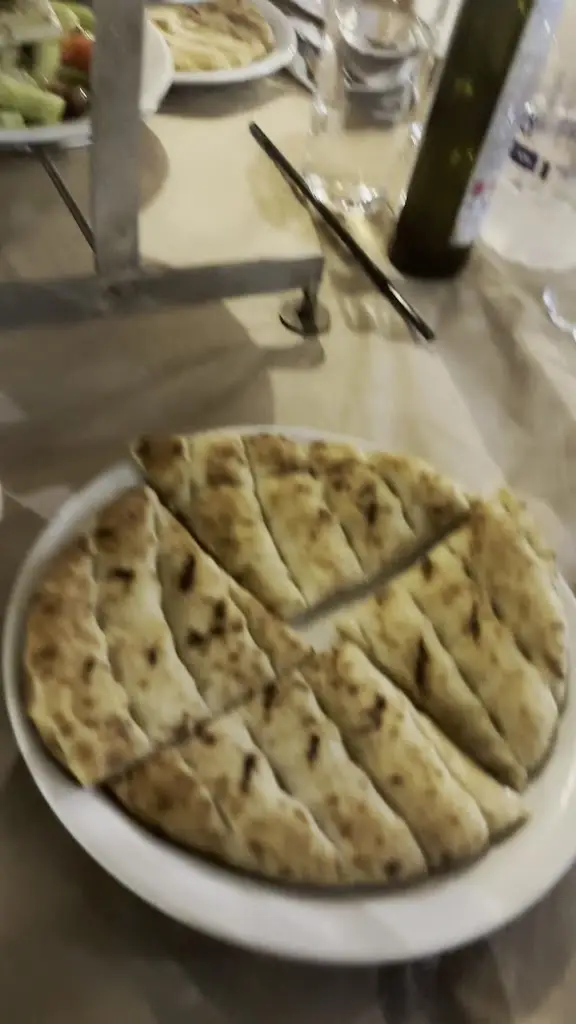 Taverna Dimitris and Sakis_Darátsos_slider_image_2