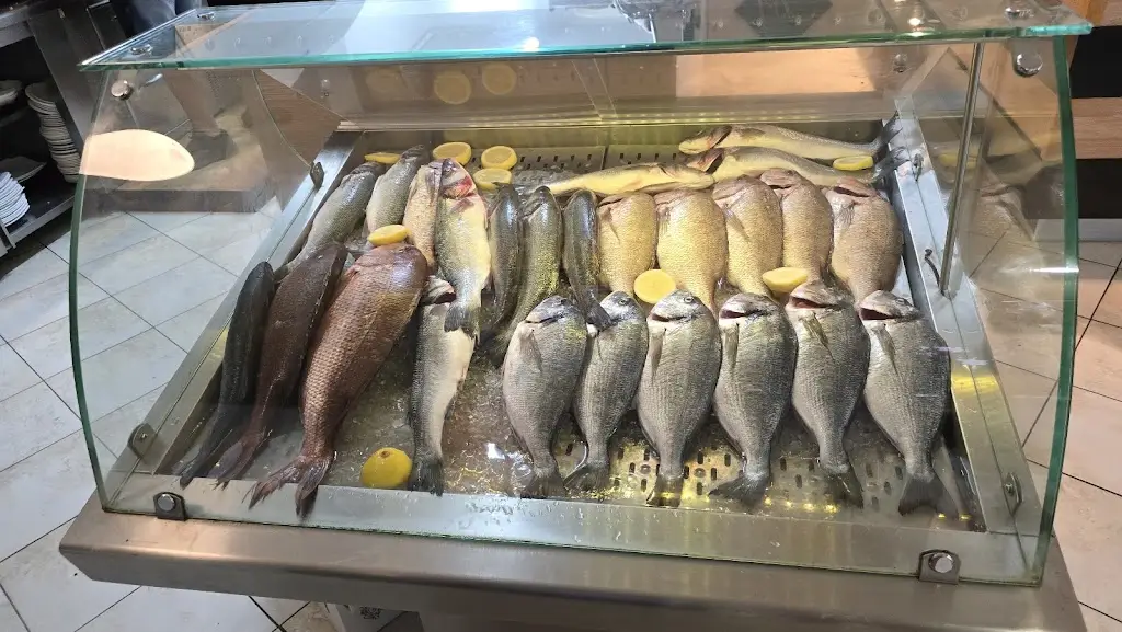 Menü_Angelos Restaurant_Darátsos_Bild_6