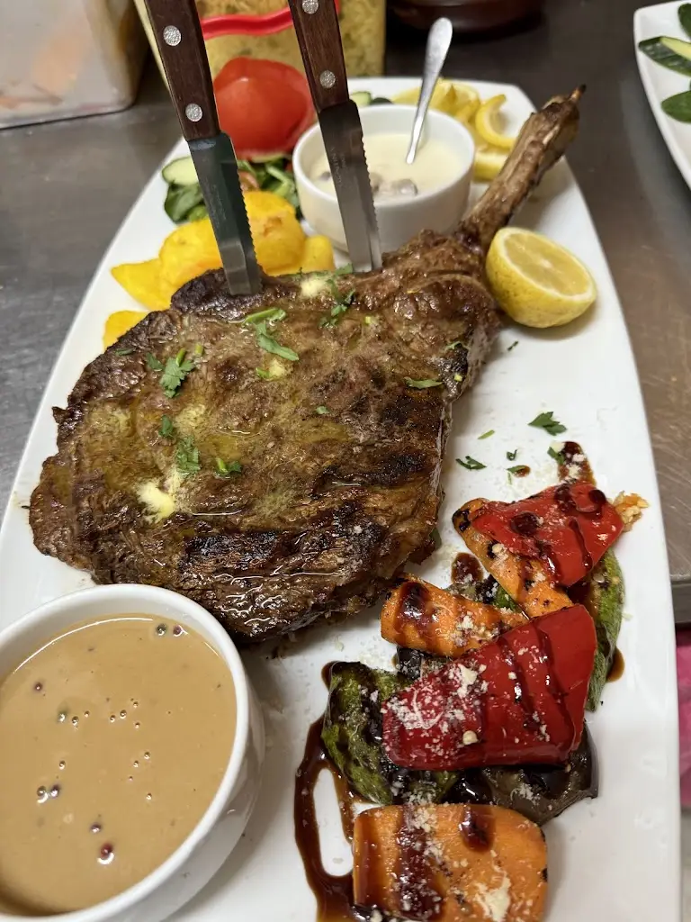 Angelos Restaurant_Darátsos_slider_image_3