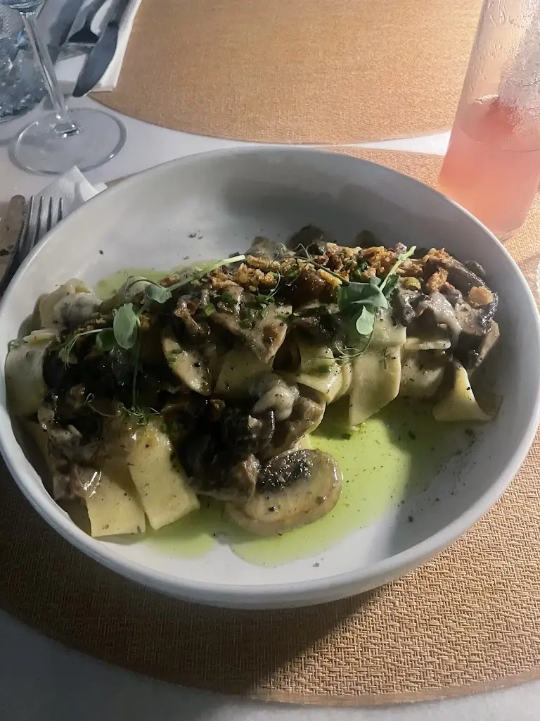 Constance Ashwell_Ambrosia Wine & Dine / Zeus Village Resort - Adults Only_Darátsos_Bewertung