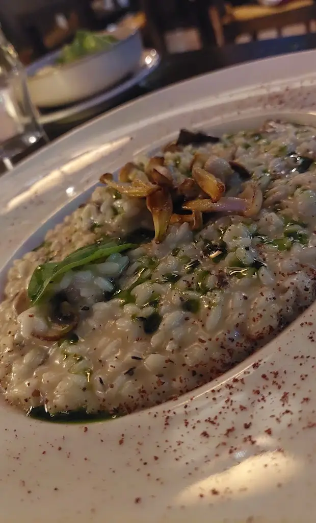 Menü_Kuzina Galerie_Darátsos_Bild_5