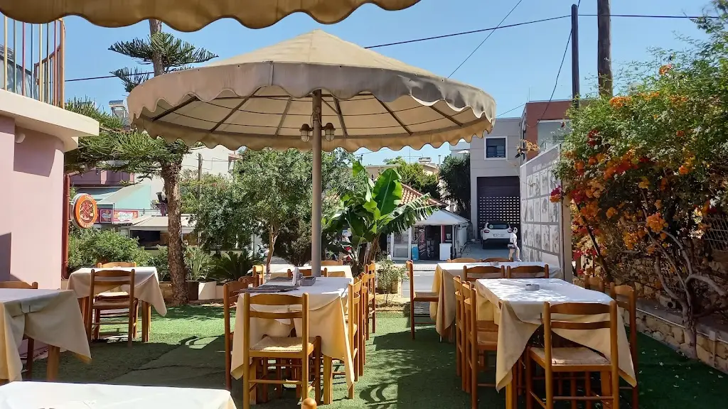 Zygos Grill & Pizza restaurant à Darátsos