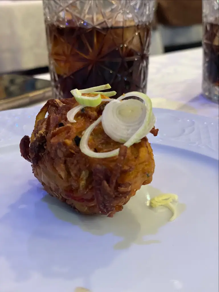 Ian Donaldson_Oregano's Pizza Restaurant_Darátsos_reseña