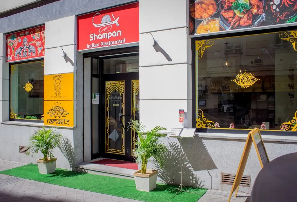 Oregano's Pizza Restaurant_Darátsos_slider_image_1