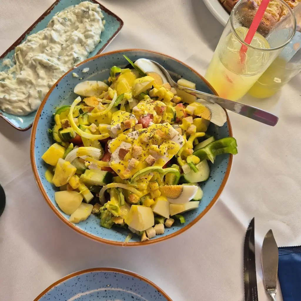 Taverna Leonidas_Eloúnda_slider_image_3