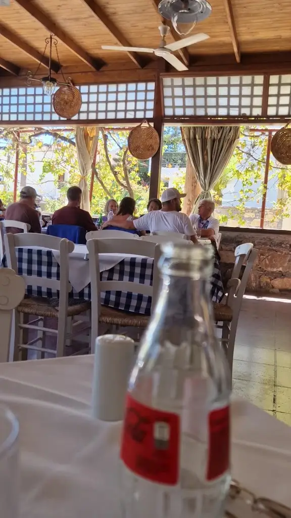 Marilena Restaurant_Eloúnda_slider_image_2