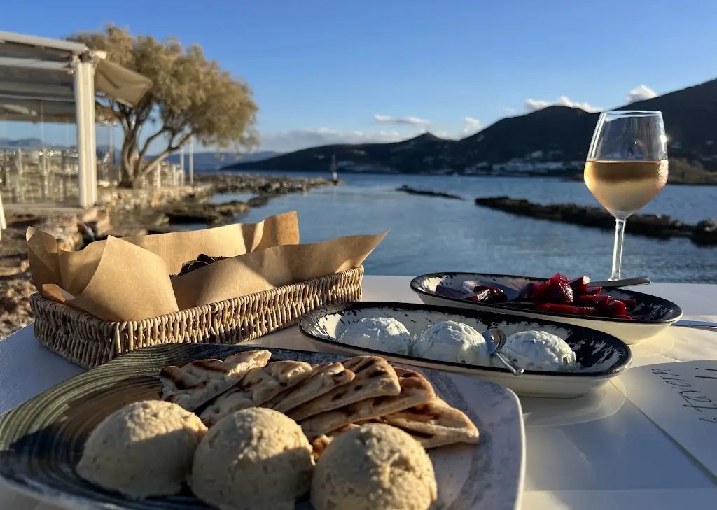 Mike Scott_Kanali_Eloúnda_review