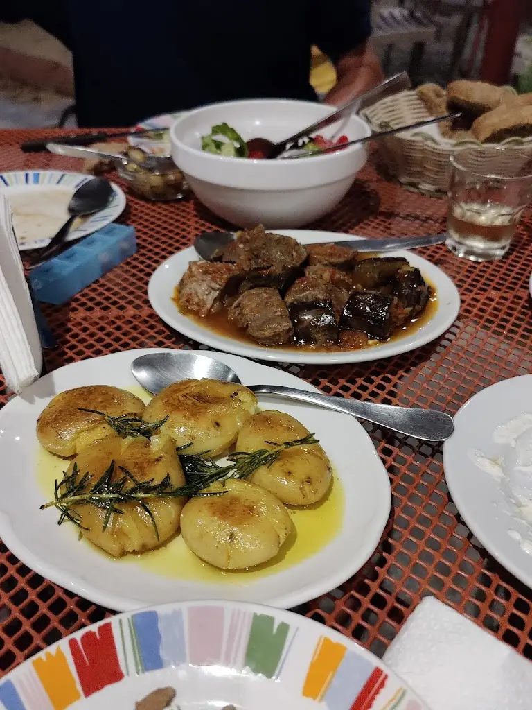 Menü_Athivoli_Goúrnes_Bild_8