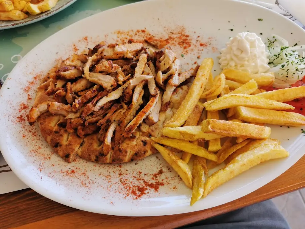 Menu_Ambrosia Taverna_Goúrnes_image_6