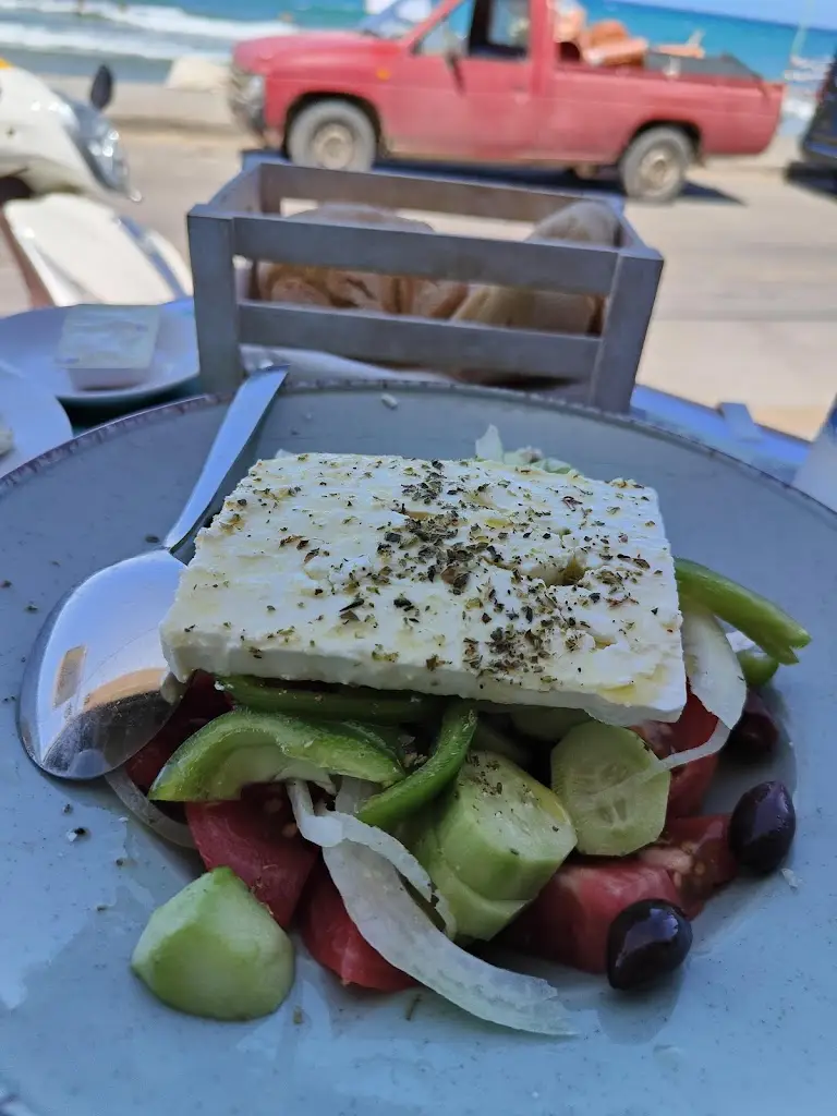 Menu_Ambrosia Taverna_Goúrnes_image_7