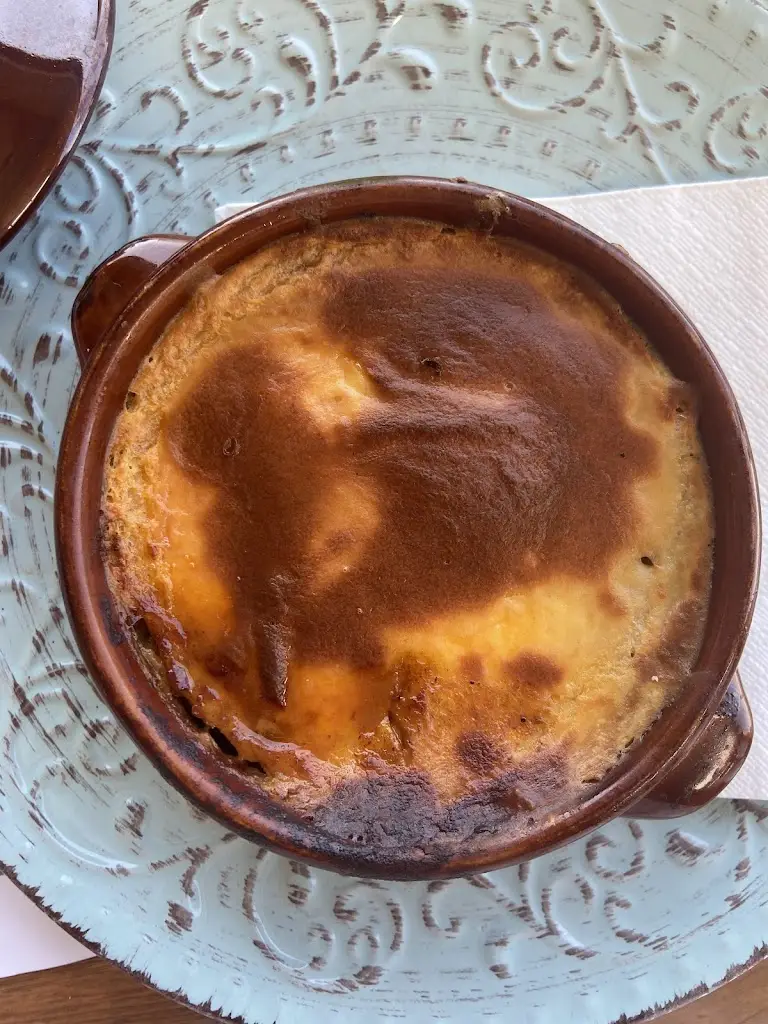 Menu_Ambrosia Taverna_Goúrnes_image_8