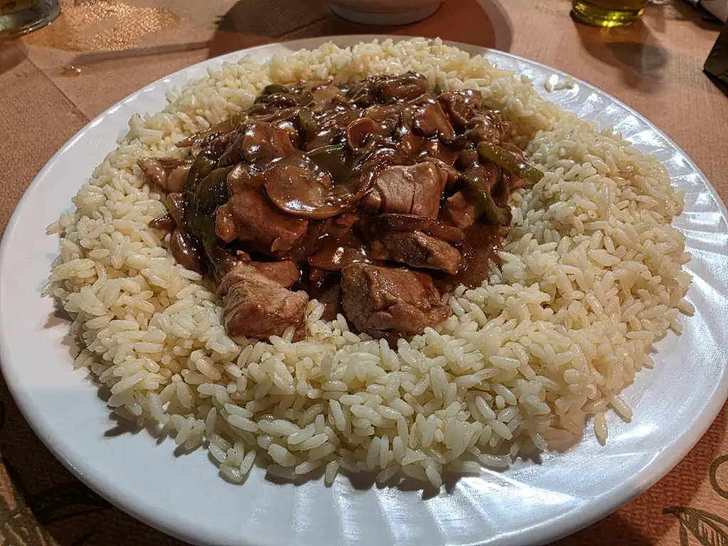 Tadeusz Bytnar_Tavern Paximadi_Goúrnes_Bewertung