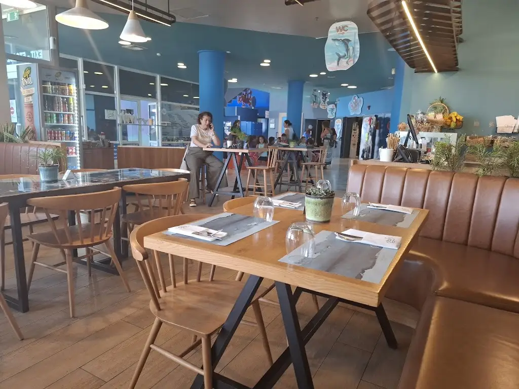 Cibus Restaurant in Goúrnes