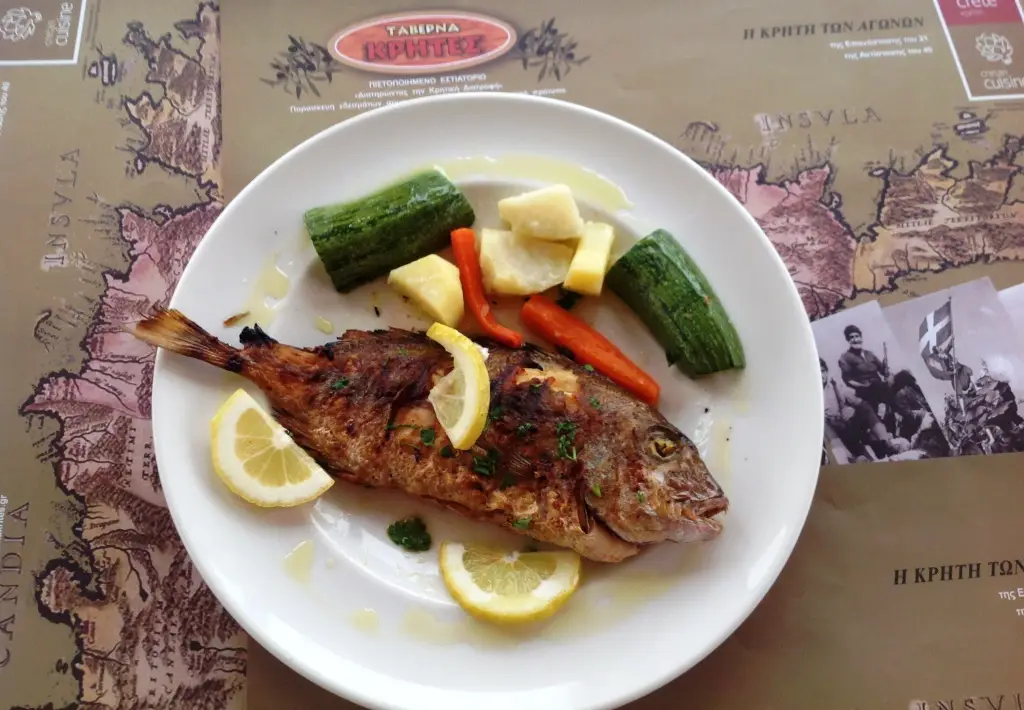 Ταβέρνα ΚΡΗΤΕΣ_Goúrnes_slider_image_3