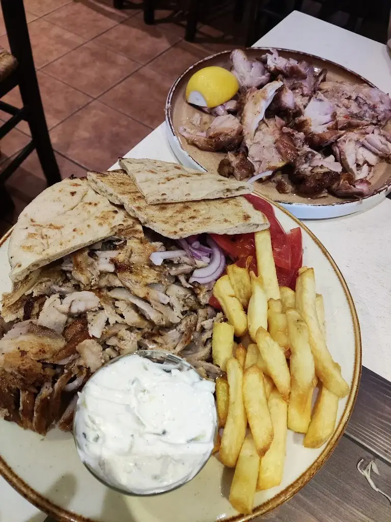 Το Μπριζολάδικο του Γέρακα_Gérakas_slider_image_3