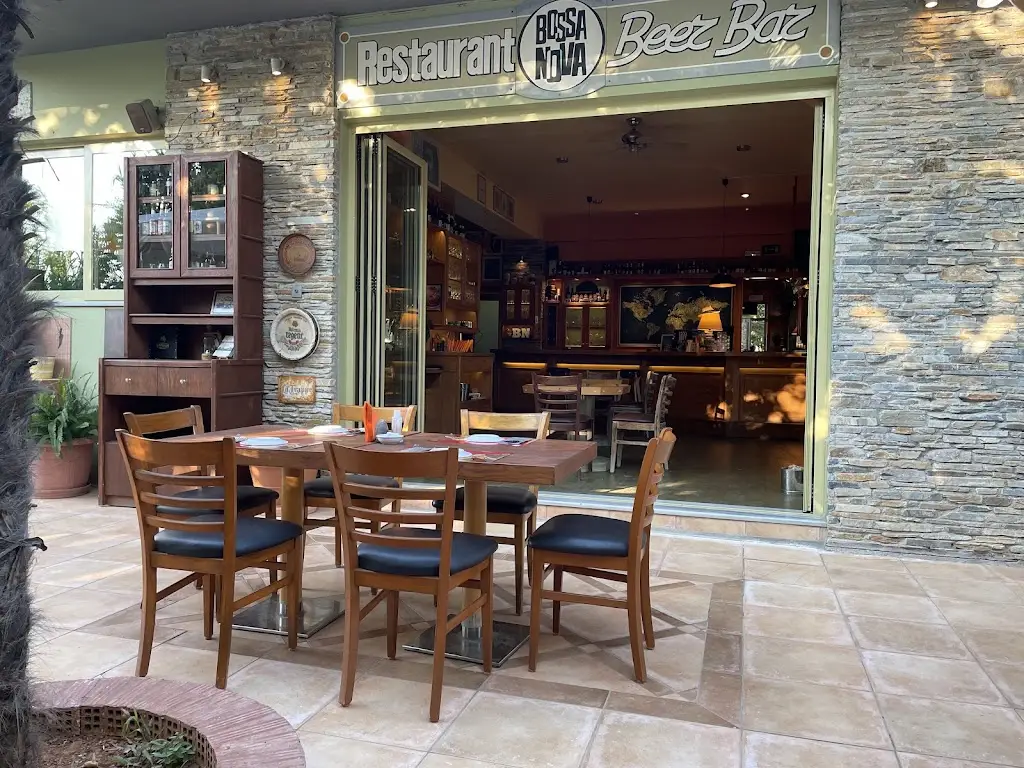 Bossa Nova Restaurant and Beer Bar_Geráni_slider_image_1