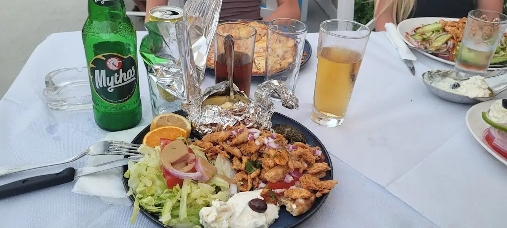 Morten Damm_AELIA Greek restaurant_Geráni_review