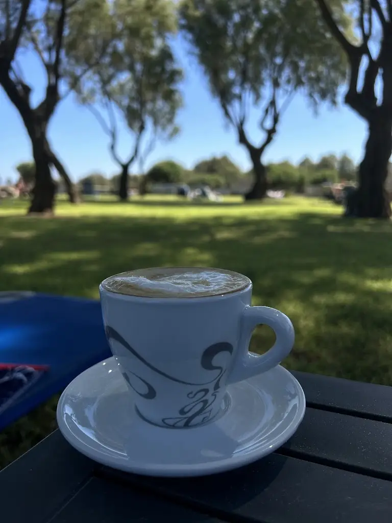 Menü_Lito pool bar & restaurant_Geráni_Bild_1