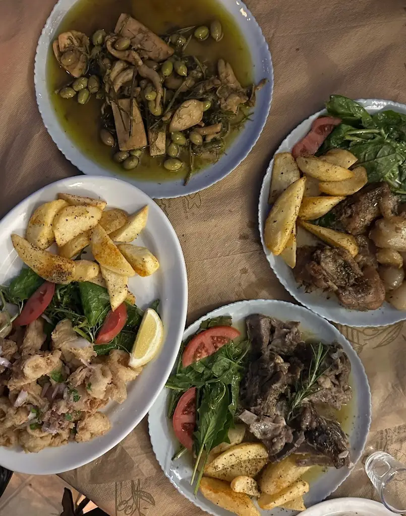 Darren Rushworth_Στου Μαρκουλακη at Markoulakis_Geráni_recensione