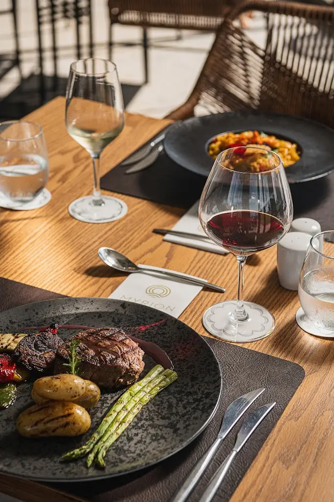 Menu_Thymari Restaurant_Geráni_image_1