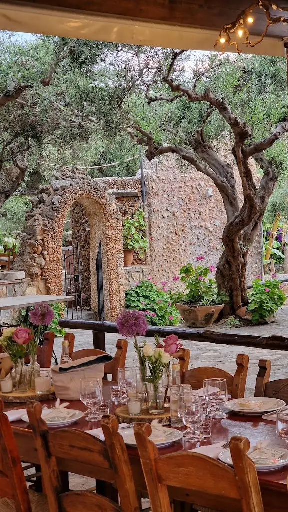 Nymfee Weddings_Koumos_Kalýves_review