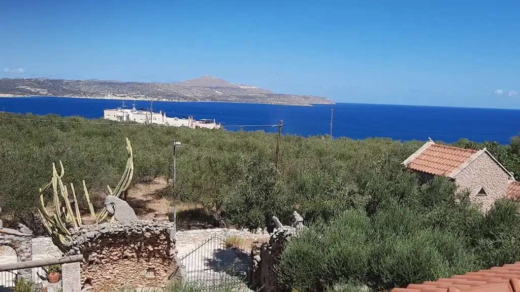 Koumos_Kalýves_slider_image_2