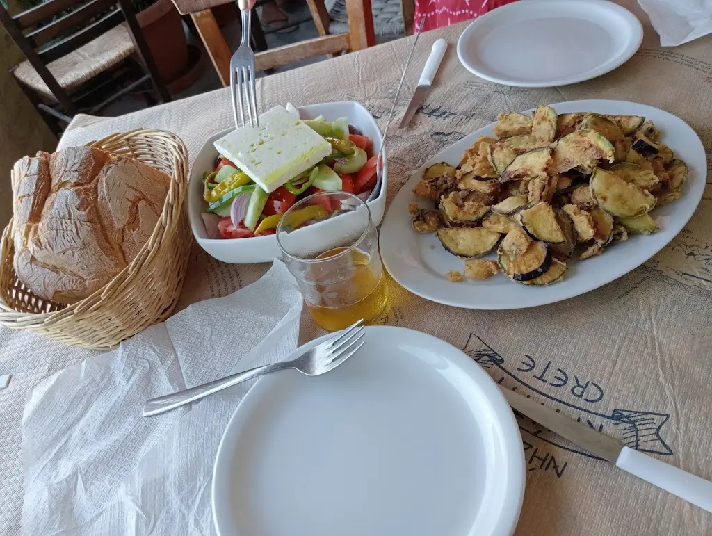 Menu_Κυανή Ακτή Ταβέρνα (1957) - Nικόλαος Βλαμάκης_Kalýves_image_9