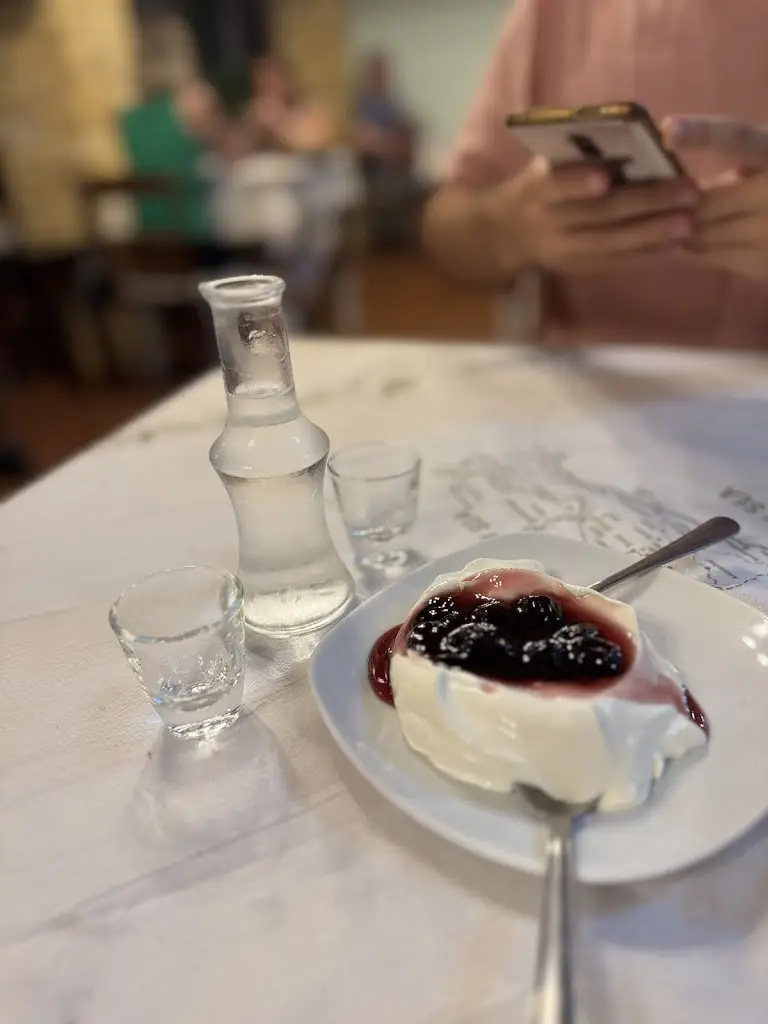 Thuy Do_Taverna Babis Georgioupolis_Georgioupolis_avis