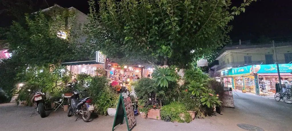 kirsty James_MYTHOS TAVERNA_Georgioupolis_Bewertung