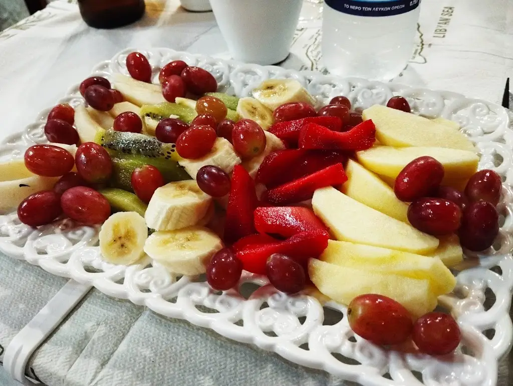 Sarita_MYTHOS TAVERNA_Georgioupolis_Bewertung