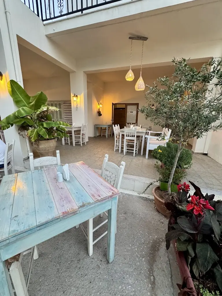 Arólithos_Georgioupolis_slider_image_3