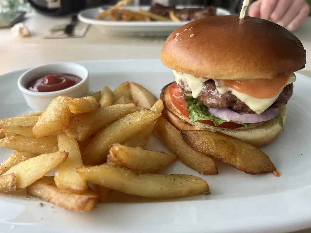 Menu_GB Rooftop Food Lounge_Georgioupolis_image_9