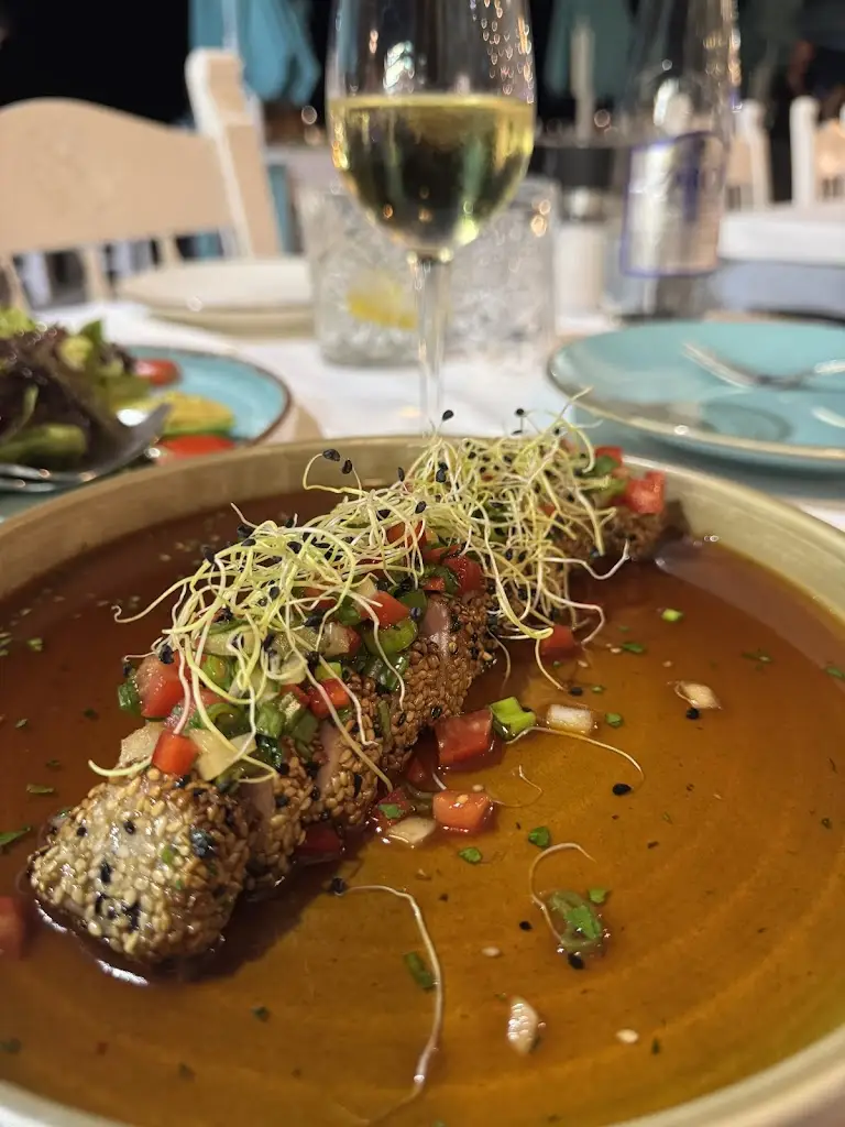 Ariadni Gergatsouli | THE LUXURIANS_Zorbas Seaside Restaurant_Ierápetra_Bewertung