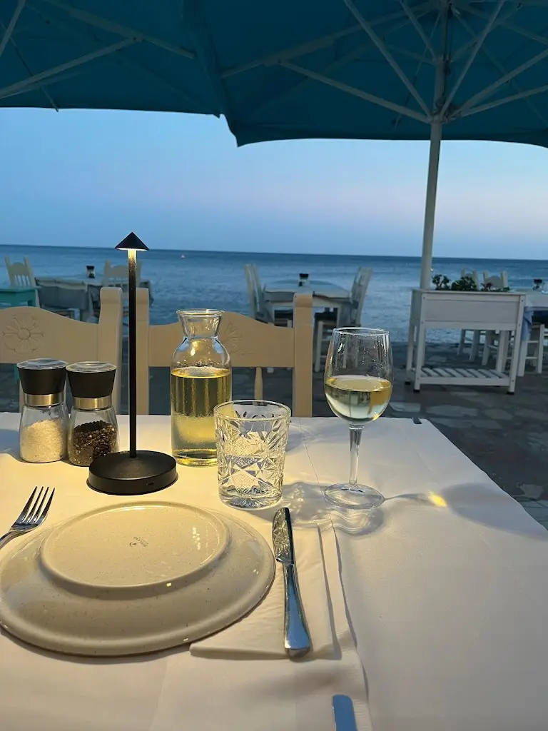 Zorbas Seaside Restaurant_Ierápetra_slider_image_3