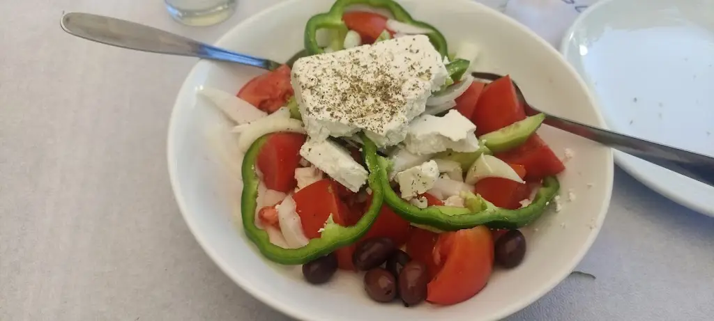 Pirkko-Liisa Rautavirta_Restaurant Gorgona_Ierápetra_avis