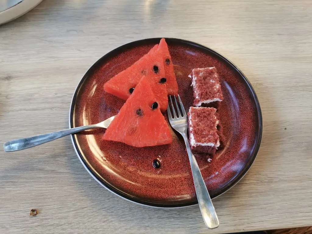 Plamen Martinov_Μπακαλόγατος_Ierápetra_review