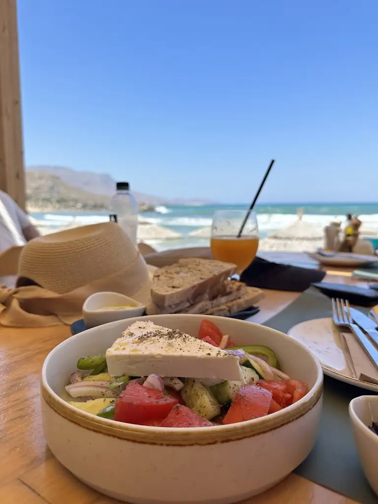 Menu_Molos Beach Restaurant Bar_Kastélli_image_5