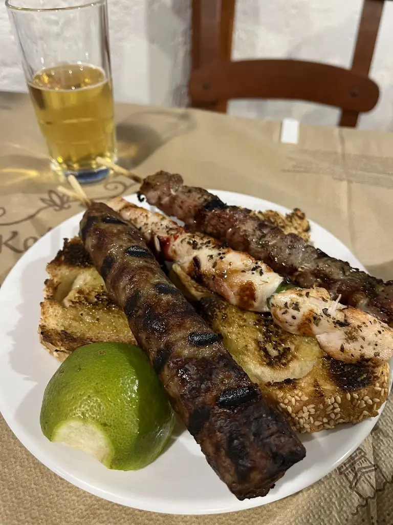 Καντίνα Γιάννης_Kastélli_slider_image_3