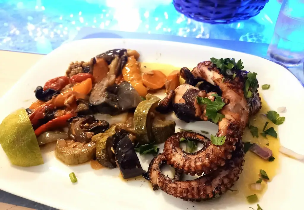 Menu_Plaka beach restaurant_Kastélli_image_9