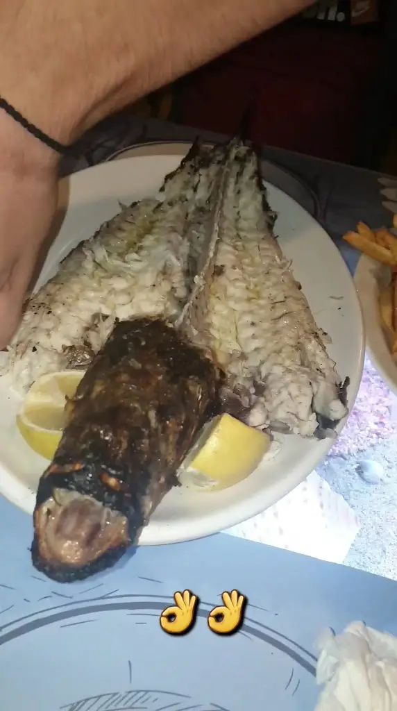 Plaka beach restaurant_Kastélli_slider_image_2