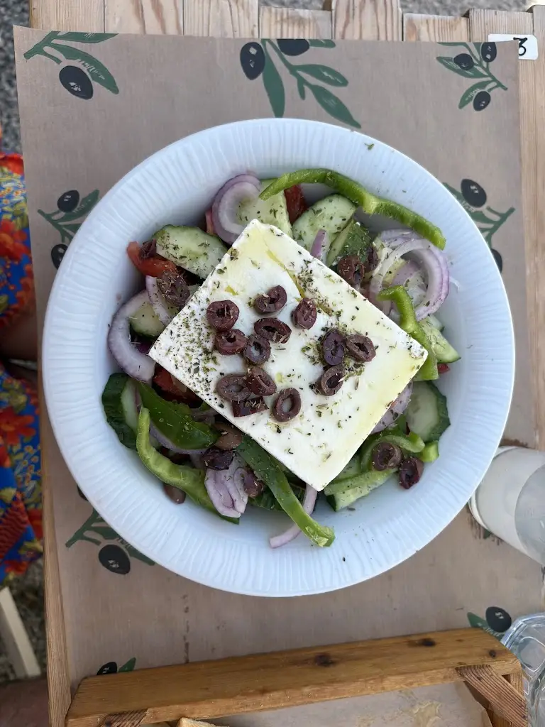 Mihaela V_Kouzoumama_Kastélli_Bewertung