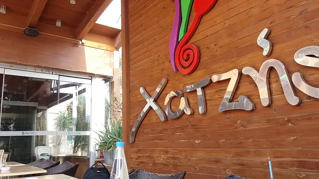 Hatzis Restaurant Restaurant in Kokkíni Cháni