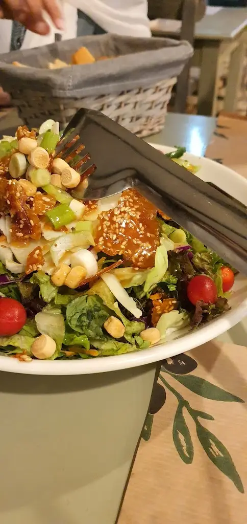 Menü_Ξερολιθιά & Ελιά_Kokkíni Cháni_Bild_5