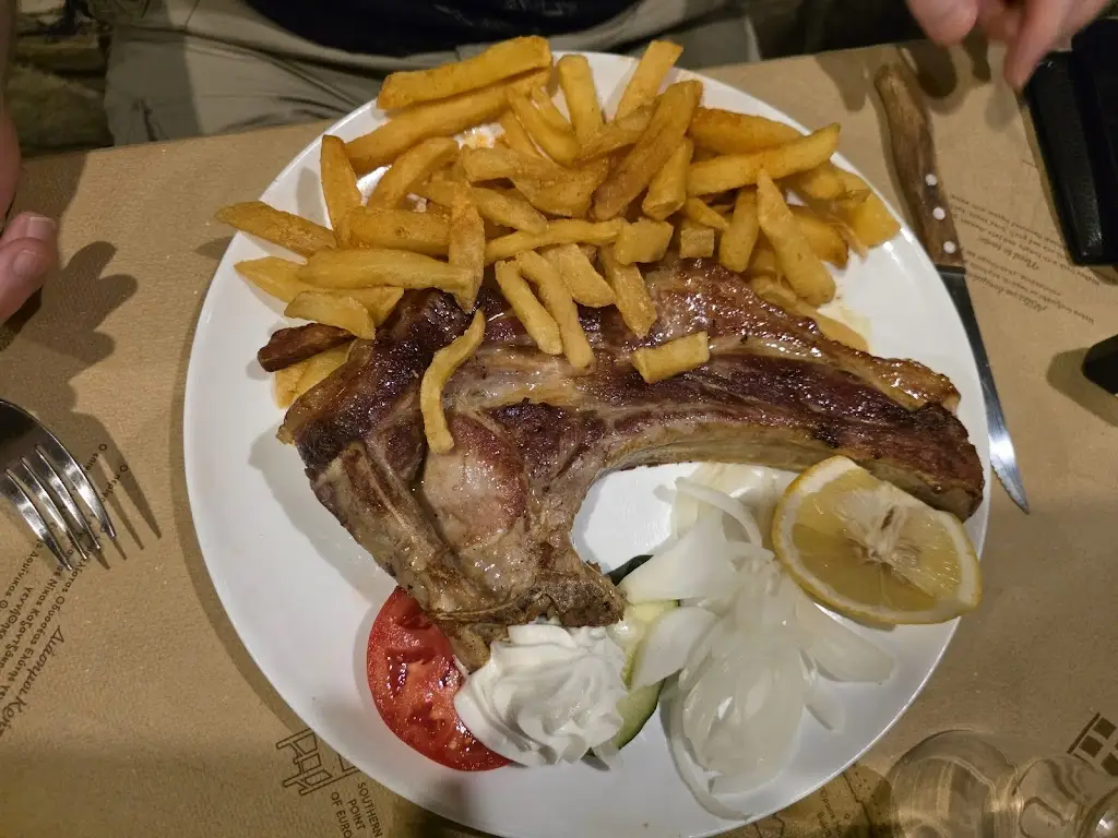 Tadeusz Bytnar_Ξερολιθιά & Ελιά_Kokkíni Cháni_Bewertung