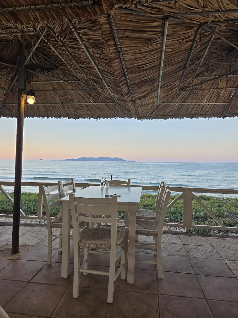 Kontra Flokos_Kokkíni Cháni_slider_image_3