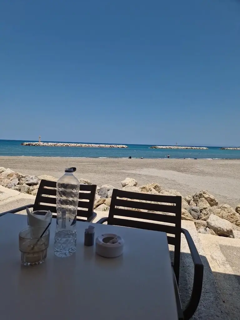 trigger cky_MILOS seaside cafe restaurant_Kolympári_Bewertung