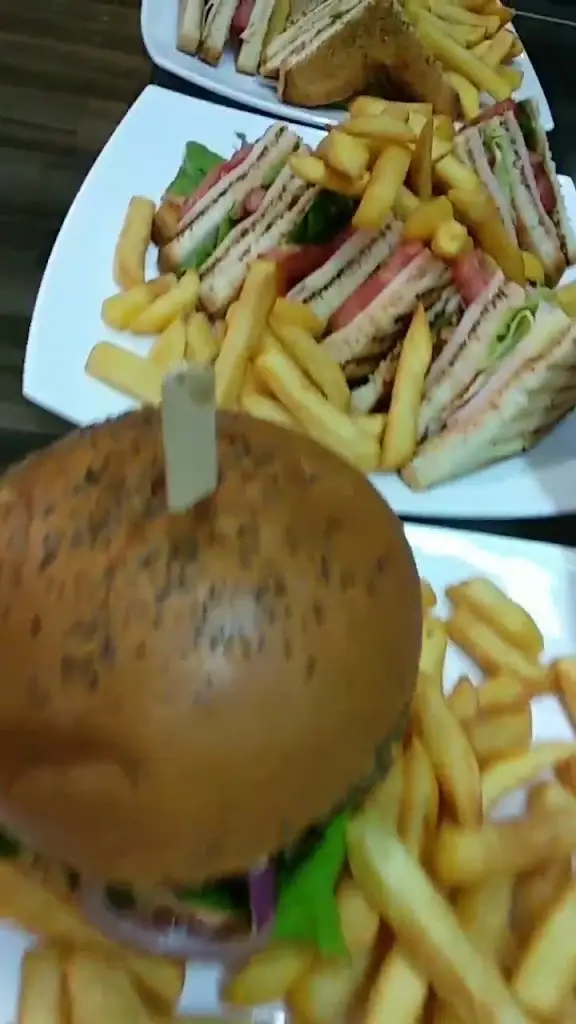 Freshness Lunch Cafe_Kolympári_slider_image_2