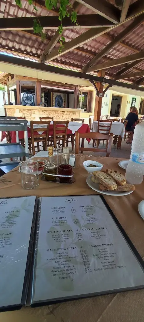 Menu_Lefka Restaurant_Kolympári_image_4